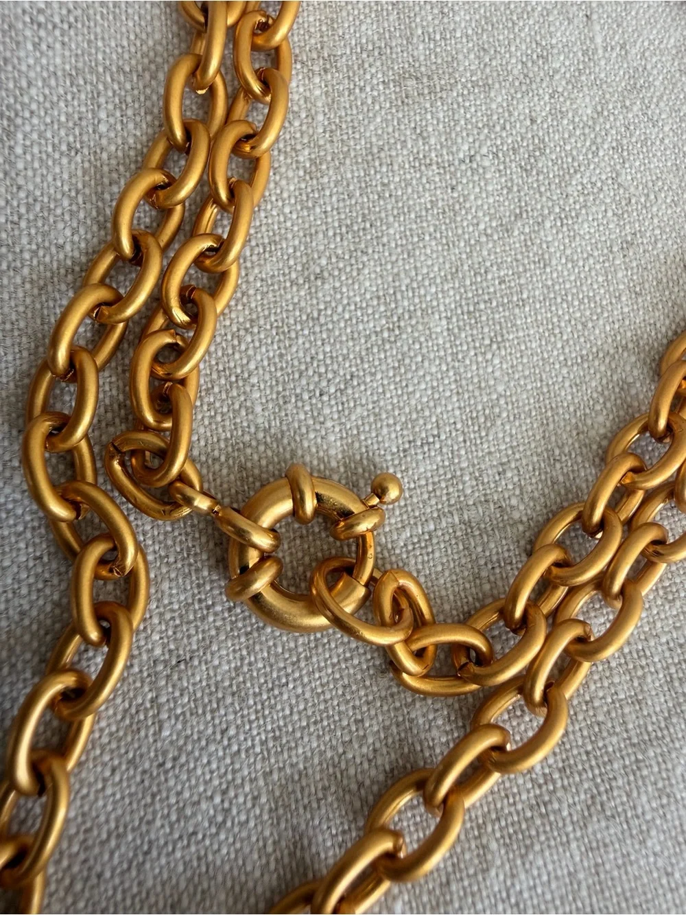 ♥️CHANEL Gold-Tone Heart Pendant Necklace with Red Cabochon♥️